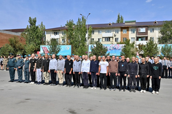 В Конаеве проводили команду новобранцев осеннего призыва в Пограничную службу В Конаеве проводили команду новобранцев осеннего призыва в Пограничную службу