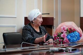 Аким Акмолинской области встретился с коллективом театра