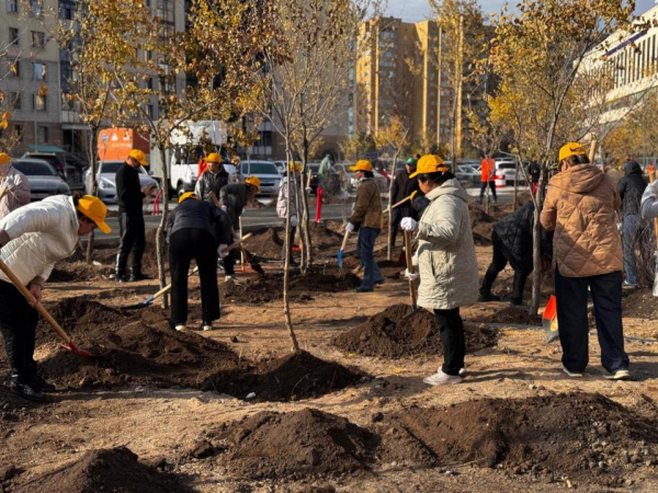«Таза Қазақстан»: в Астане стартовал общегородской субботник