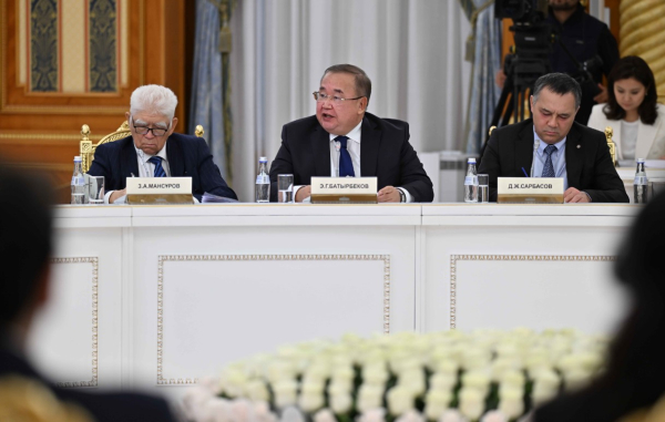 Токаев: цифровизация и ИИ — национальная стратегия Казахстана Токаев: цифровизация и ИИ — национальная стратегия Казахстана