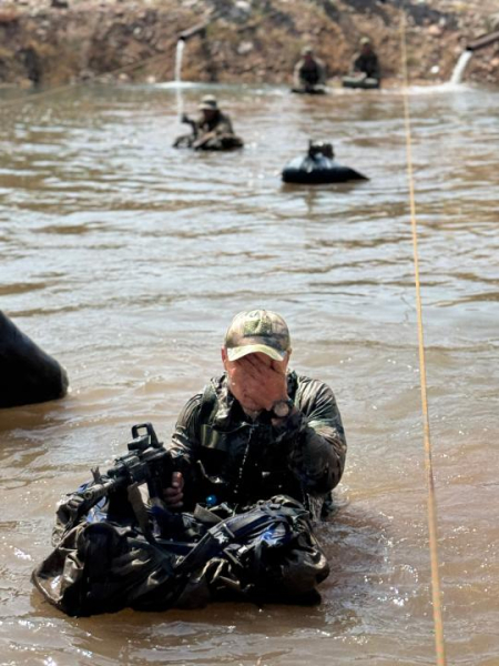 В Шымкенте прошли испытания на бордовый берет Сил спецопераций