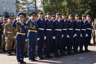 100 курсантов Академии гражданской защиты МЧС приняли Присягу