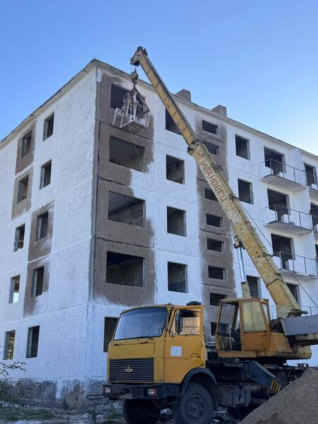 В Жаркаинском районе реконструируют два 60-квартирных дома, решаются жилищные вопросы социально уязвимых слоёв населения