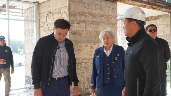 Аким Кокшетау проверил ход работ на ряде объектов