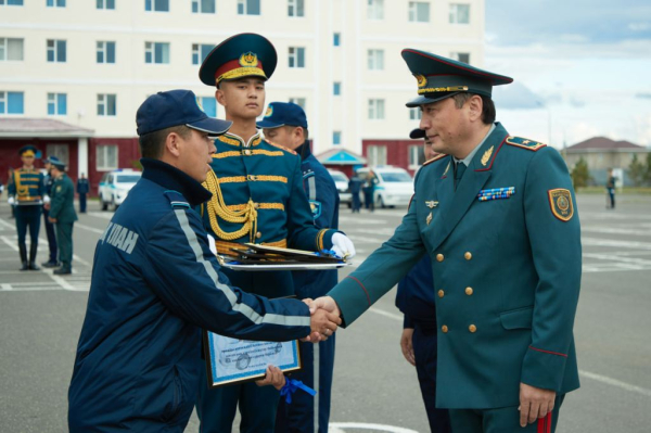 Новая техника в Национальной гвардии: бойцы «станцевали» осенний вальс на автомобилях