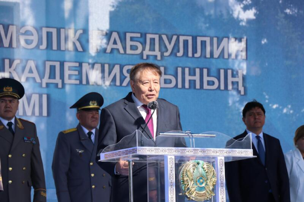 100 курсантов Академии гражданской защиты МЧС приняли Присягу