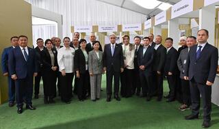 Глава государства ознакомился с ходом уборочной кампании в Акмолинской области