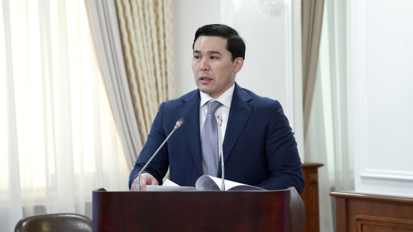 Профессиональные футбольные клубы Казахстана переходят в частные руки Профессиональные футбольные клубы Казахстана переходят в частные руки