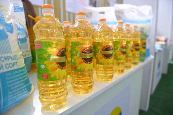 Глава государства ознакомился с ходом уборочной кампании в Акмолинской области