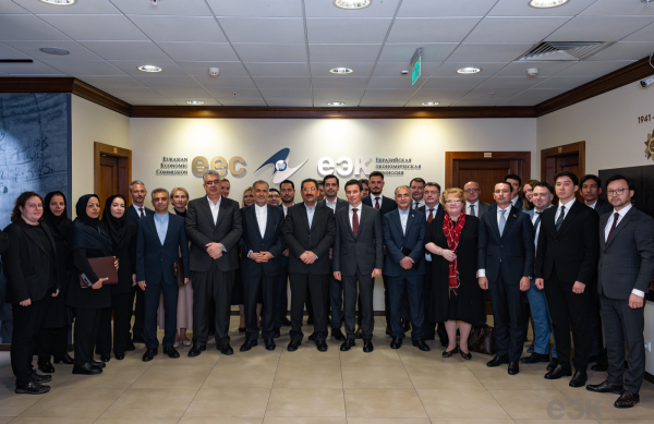 ЕАЭС и Иран расширяют сотрудничество в логистике и транспорте ЕАЭС и Иран расширяют сотрудничество в логистике и транспорте