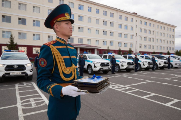 Новая техника в Национальной гвардии: бойцы «станцевали» осенний вальс на автомобилях