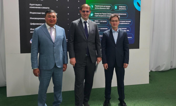 Президенту Казахстана презентовали новый страховой продукт для аграриев Президенту Казахстана презентовали новый страховой продукт для аграриев