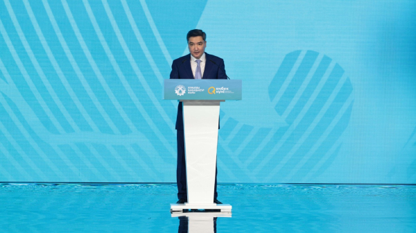 День труда: признание вклада людей труда в экономику День труда: признание вклада людей труда в экономику