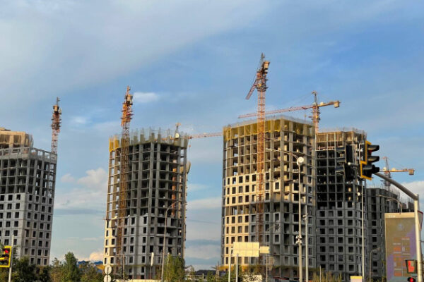 Будет спрос — министр о наказании за точечную застройку