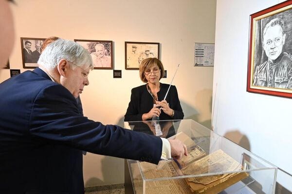 В Астане открылась выставка, посвященная Пушкину и Шолохову