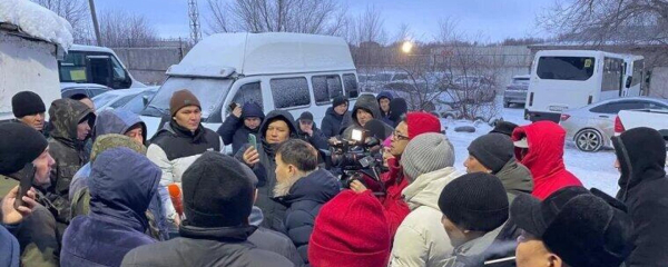 Коммунальщики Тараза вышли на забастовку 