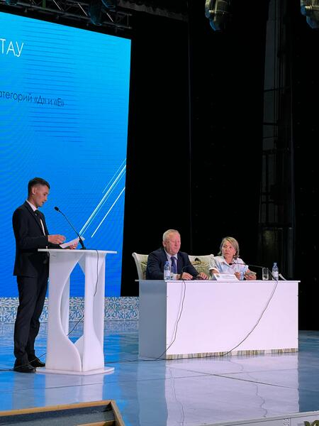 В Кокшетау прошло совещание с работодателями по вопросам трудовых отношений и социальной защиты В Кокшетау прошло совещание с работодателями по вопросам трудовых отношений и социальной защиты