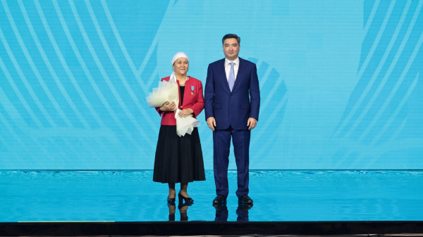 День труда: признание вклада людей труда в экономику День труда: признание вклада людей труда в экономику