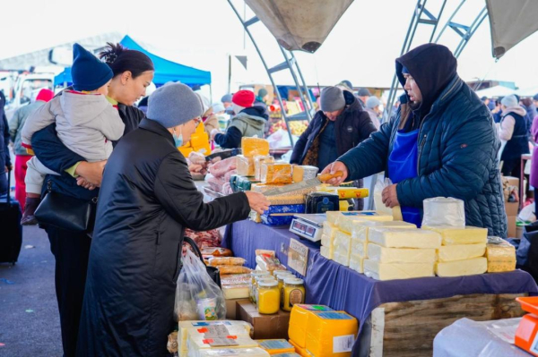 В столице представили более 800 тонн продукции на сельхозярмарке В столице представили более 800 тонн продукции на сельхозярмарке