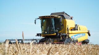 Акмолинские аграрии преодолели исторический рубеж — 7,6 миллиона тонн зерна Акмолинские аграрии преодолели исторический рубеж — 7,6 миллиона тонн зерна