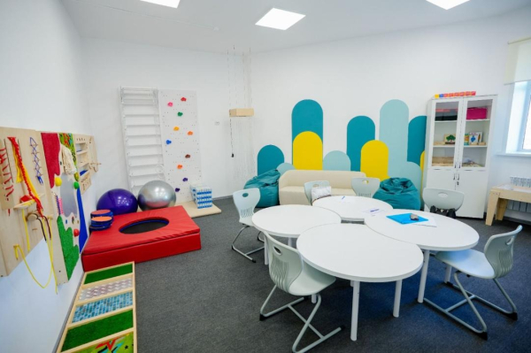 Более 130 тысяч учеников начали учебный год в обновленных школах Более 130 тысяч учеников начали учебный год в обновленных школах