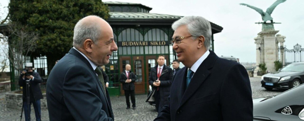 О чем говорили президенты Казахстана и Венгрии в Астане 