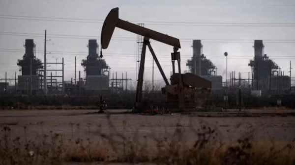 Рост добычи и импорта увеличил запасы нефти в США Рост добычи и импорта увеличил запасы нефти в США