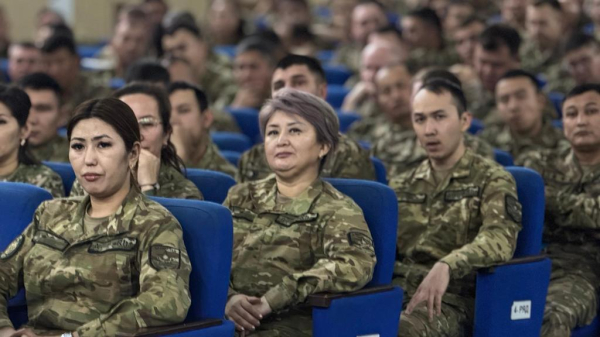 Замглавкома Силами воздушной обороны встретился с военнослужащими Алматы и Жетыгенского гарнизонов Замглавкома Силами воздушной обороны встретился с военнослужащими Алматы и Жетыгенского гарнизонов