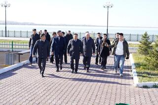 Аким Акмолинской области встретился с депутатами Мажилиса: акцент - на цифровизацию и развитие региона Аким Акмолинской области встретился с депутатами Мажилиса: акцент - на цифровизацию и развитие региона