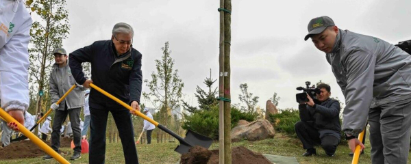 Токаев поручил ускорить строительство завода по переработке ТБО в Астане Токаев поручил ускорить строительство завода по переработке ТБО в Астане