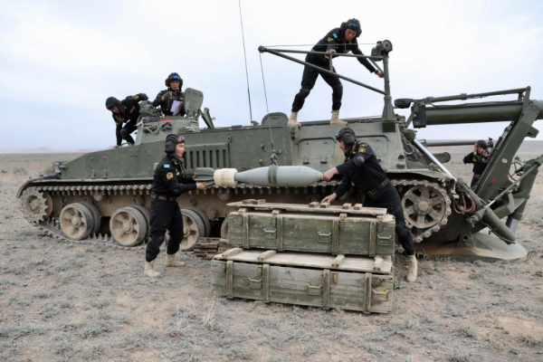 Артиллеристы Казахстана отмечают профессиональный день