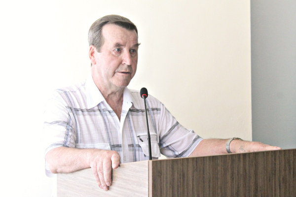 Полковнику в отставке  Мезину Василию Яковлевичю 85 лет