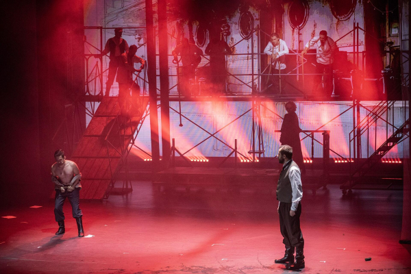 "Грамматика любви": театр Сац представил премьеру драмы по рассказам Бунина