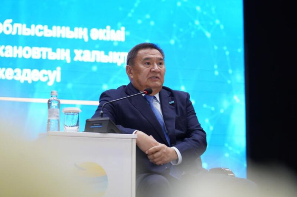 Марат Ахметжанов обсудил с жителями Атбасарского района итоги уборочной кампании и вопросы развития региона Марат Ахметжанов обсудил с жителями Атбасарского района итоги уборочной кампании и вопросы развития региона