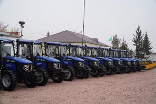 85 единиц новой спецтехники получили лесные хозяйства Акмолинской области накануне Дня Республики