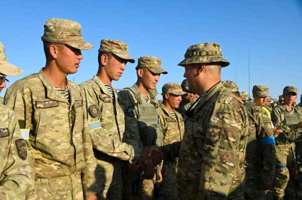 Военные отметили важность культурной поддержки на учении «Айбалта-2025» Военные отметили важность культурной поддержки на учении «Айбалта-2025»