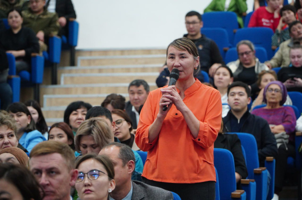 Марат Ахметжанов провел встречу с жителями Шортандинского района Марат Ахметжанов провел встречу с жителями Шортандинского района