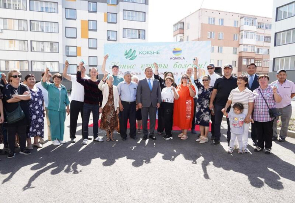 В Кокшетау 100 семей получили новые квартиры по программе реновации В Кокшетау 100 семей получили новые квартиры по программе реновации