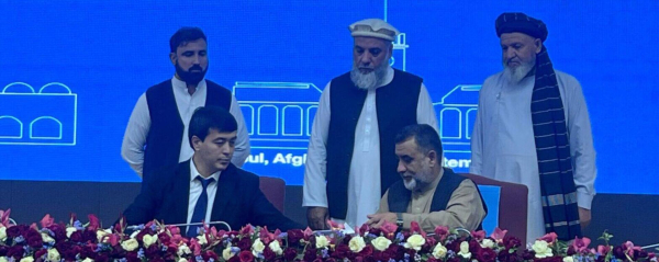 На 100% выросли поставки казахстанских нефтепродуктов и грузовиков в Афганистан На 100% выросли поставки казахстанских нефтепродуктов и грузовиков в Афганистан