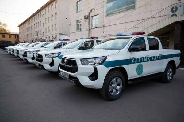 Нацгвардия в Алматы получила новые служебные автомобили