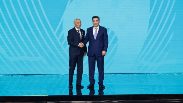 День труда: признание вклада людей труда в экономику День труда: признание вклада людей труда в экономику