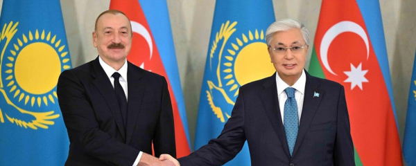 15 документов о сотрудничестве подписали Казахстан и Азербайджан