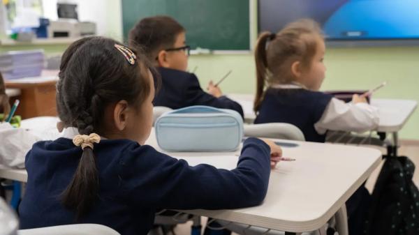 Принять участие в обсуждении вновь разработанных учебников пригласили казахстанцев
 
Принять участие в обсуждении вновь разработанных учебников пригласили казахстанцев