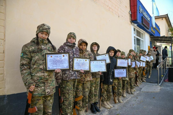 Юные астанчане сделали первый шаг к служению Родине