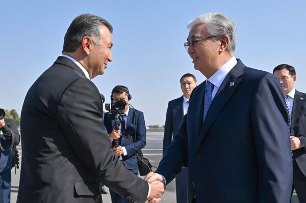 Токаев прилетел в Душанбе на саммит "Центральная Азия – Россия" Токаев прилетел в Душанбе на саммит "Центральная Азия – Россия"