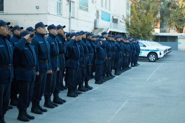 Нацгвардия в Алматы получила новые служебные автомобили