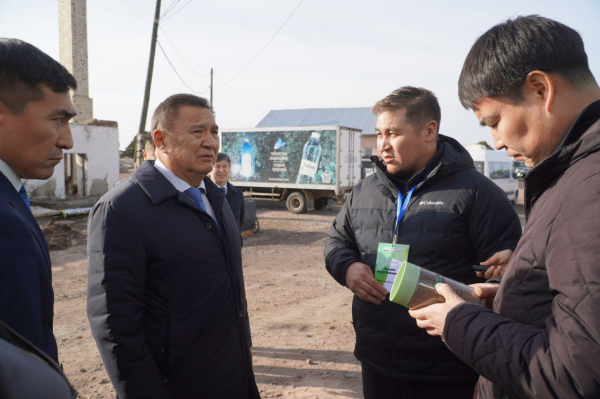 Аким области ознакомился с социальными объектами и новым производством в Аккольском районе