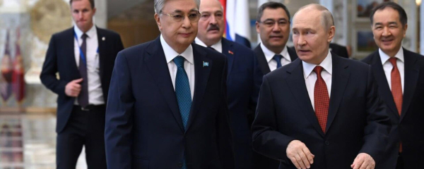 Председатель Коллегии ЕЭК Бакытжан Сагинтаев поздравил Владимира Путина с днем рождения