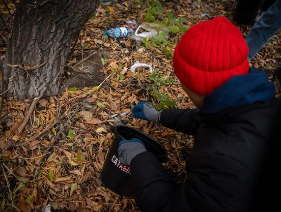 В Павлодаре общественники очищали территорию города от следов наркопреступлений
В Павлодаре общественники очищали территорию города от следов наркопреступлений