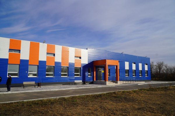 Аким области ознакомился с социальными объектами и новым производством в Аккольском районе